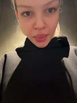 Snapshot of AshleyMur chatting on 28, 2, 2026 AshleyMur online show from 28, 2, 2026