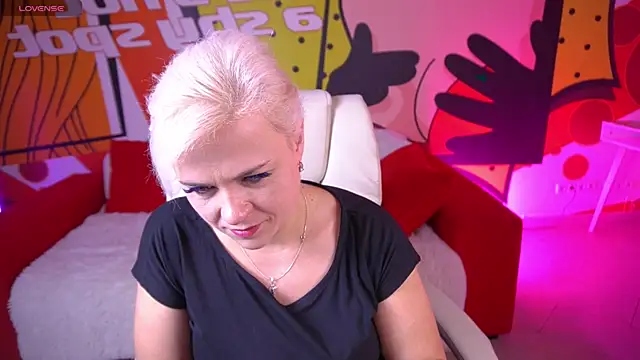 Snapshot of CrystalVibe chatting on 21, 3, 2026 CrystalVibe online show from 21, 3, 2026