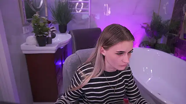 Snapshot of DiamondNina chatting on 18, 4, 2026 DiamondNina online show from 18, 4, 2026