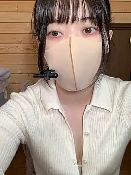 Snapshot of minami_room chatting on 28, 3, 2026 minami room online show from 28, 3, 2026