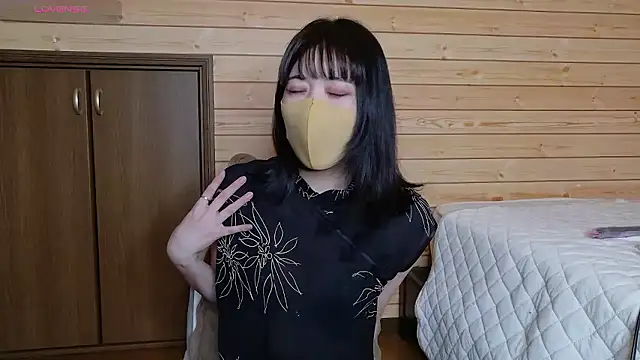 minami room online show from 18, 6, 2026