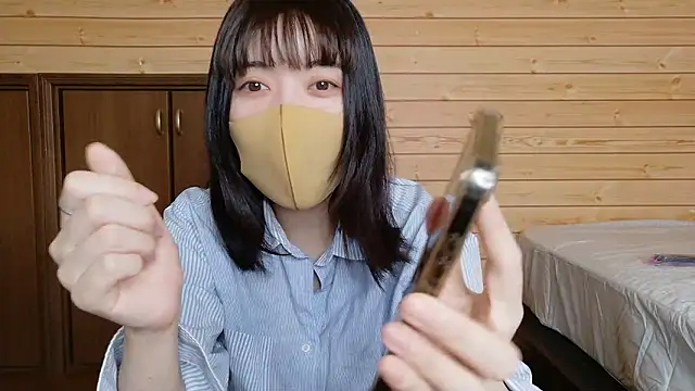 minami room online show from 25, 6, 2026