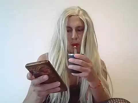 Snapshot of lorenacrossdreser chatting on 15, 1, 2026 lorenacrossdreser online show from 15, 1, 2026