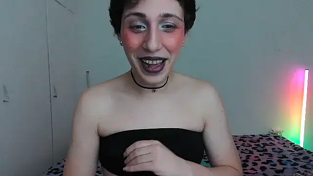 Snapshot of HoneyValentine chatting on 23, 2, 2026 HoneyValentine online show from 23, 2, 2026