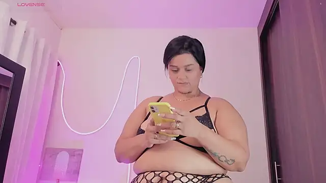 Snapshot of athenaking chatting on 5, 2, 2026 athenaking online show from 5, 2, 2026