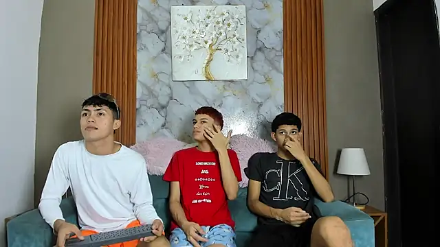 AVENGER BOYS2026 online show from 13, 5, 2026