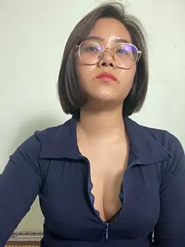 lunababycute online show from 17, 1, 2026