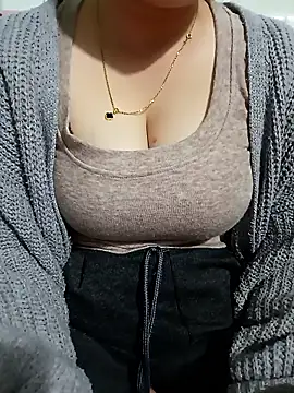 Tulip Giang online show from 11, 1, 2026