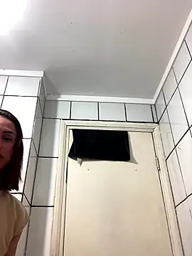 ofjuliaa online show from 16, 1, 2026