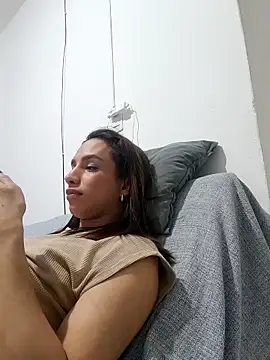 Snapshot of ofjuliaa chatting on 28, 6, 2026 ofjuliaa online show from 28, 6, 2026