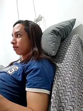 Snapshot of ofjuliaa chatting on 13, 7, 2026 ofjuliaa online show from 13, 7, 2026