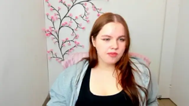 Snapshot of Kitty_Mia_Kitty chatting on 1, 2, 2026 Kitty Mia Kitty online show from 1, 2, 2026