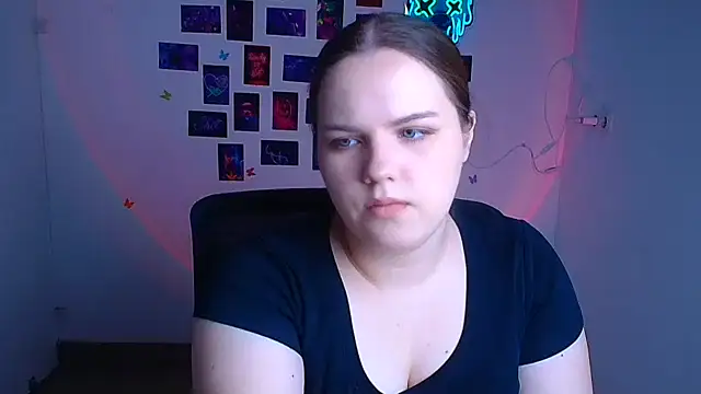 Snapshot of Kitty_Mia_Kitty chatting on 14, 4, 2026 Kitty Mia Kitty online show from 14, 4, 2026