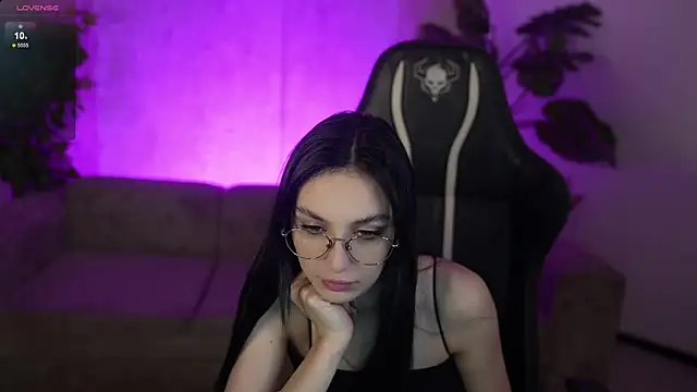 Mila Rose054 online show from 25, 2, 2026