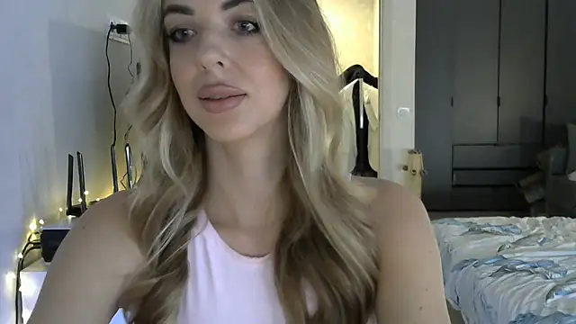 Snapshot of LizaSweetyq chatting on 24, 2, 2026 LizaSweetyq online show from 24, 2, 2026