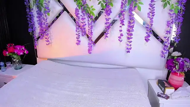 Snapshot of miarose_69 chatting on 22, 3, 2026 miarose 69 online show from 22, 3, 2026