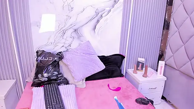 Snapshot of miarose_69 chatting on 16, 4, 2026 miarose 69 online show from 16, 4, 2026