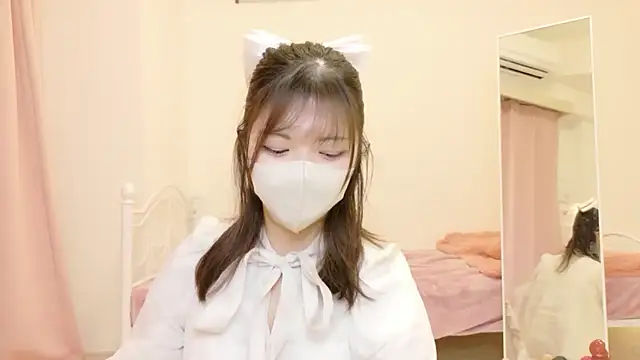 Snapshot of himarichan_v chatting on 23, 2, 2026 himarichan v online show from 23, 2, 2026