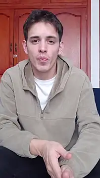 Snapshot of Enzho_liam chatting on 18, 4, 2026 Enzho liam online show from 18, 4, 2026