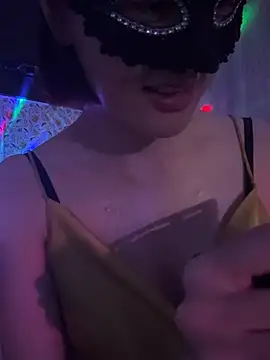 Snapshot of Lol-222 chatting on 13, 4, 2026 Lol-222 online show from 13, 4, 2026