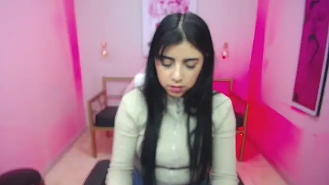 Snapshot of Adri_gomez_x chatting on 17, 5, 2026 Adri gomez x online show from 17, 5, 2026