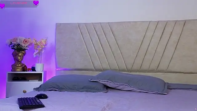 Snapshot of DulceRouss_ chatting on 11, 2, 2026 DulceRouss online show from 11, 2, 2026