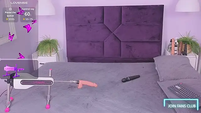 Yasminbrattz online show from 24, 3, 2026