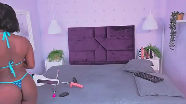 Yasminbrattz online show from 6, 4, 2026