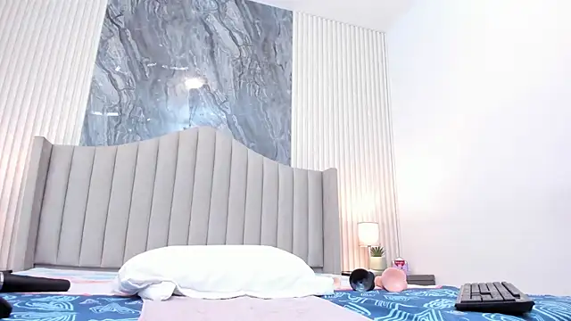 Elaine Stark online show from 11, 1, 2026