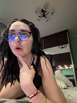 AmayaDominique online show from 19, 3, 2026