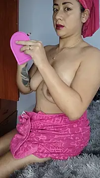 Snapshot of Girl_kataleya10 chatting on 5, 3, 2026 Girl kataleya10 online show from 5, 3, 2026