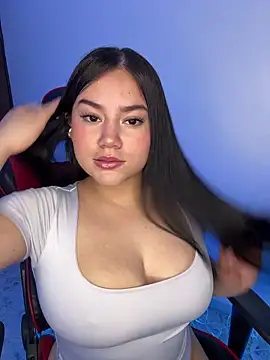 Snapshot of abby_gonzales chatting on 28, 4, 2026 abby gonzales online show from 28, 4, 2026