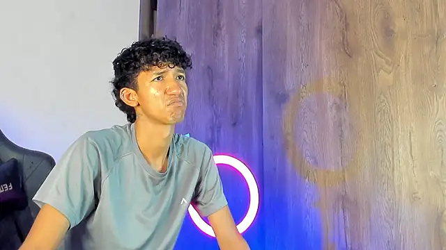 Snapshot of neitan_miller_ chatting on 18, 3, 2026 neitan miller online show from 18, 3, 2026