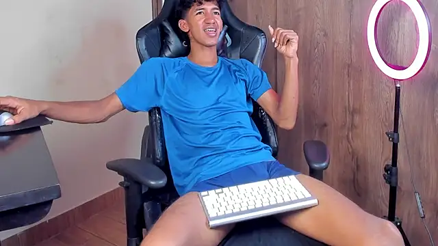 Snapshot of neitan_miller_ chatting on 28, 3, 2026 neitan miller online show from 28, 3, 2026