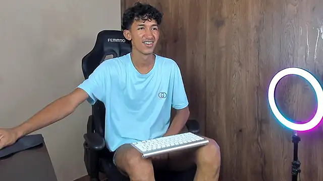 Snapshot of neitan_miller_ chatting on 29, 3, 2026 neitan miller online show from 29, 3, 2026