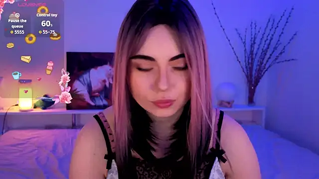 Snapshot of ForEvaRrr chatting on 17, 4, 2026 ForEvaRrr online show from 17, 4, 2026