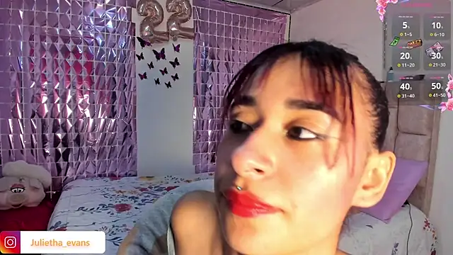 Snapshot of Julietha-evans chatting on 25, 3, 2026 Julietha-evans online show from 25, 3, 2026