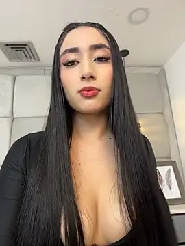 Snapshot of IvonneOwen chatting on 18, 6, 2026 IvonneOwen online show from 18, 6, 2026