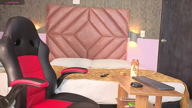 tabata monroe online show from 14, 1, 2026