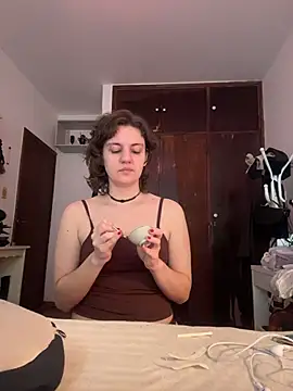 Snapshot of witchdub chatting on 16, 4, 2026 witchdub online show from 16, 4, 2026