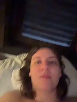 Snapshot of witchdub chatting on 24, 4, 2026 witchdub online show from 24, 4, 2026