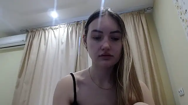 Snapshot of Eva_Harris chatting on 15, 1, 2026 Eva Harris online show from 15, 1, 2026