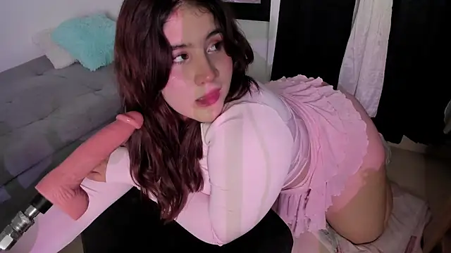 Snapshot of ivy_velvet chatting on 15, 4, 2026 ivy velvet online show from 15, 4, 2026