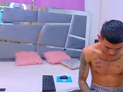 Snapshot of Scook_Gray_ chatting on 15, 1, 2026 Scook Gray online show from 15, 1, 2026