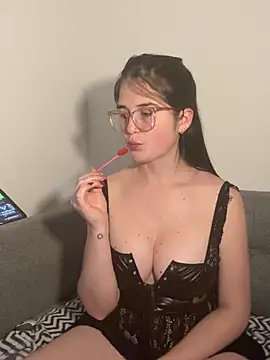 Snapshot of moon0626 chatting on 15, 7, 2026 moon0626 online show from 15, 7, 2026