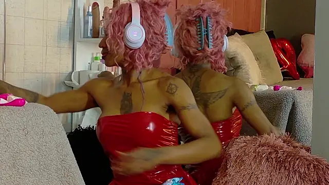 Snapshot of DaniaMarcell chatting on 18, 3, 2026 DaniaMarcell online show from 18, 3, 2026