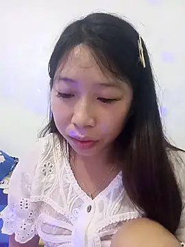 Snapshot of Mayly_lucky2 chatting on 24, 4, 2026 Mayly lucky2 online show from 24, 4, 2026