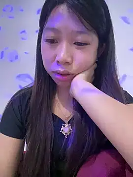 Snapshot of Mayly_lucky2 chatting on 27, 4, 2026 Mayly lucky2 online show from 27, 4, 2026
