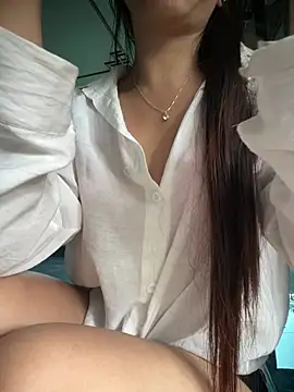 Snapshot of Mayly_lucky2 chatting on 22, 5, 2026 Mayly lucky2 online show from 22, 5, 2026