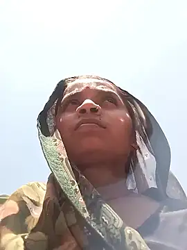 Snapshot of Hirdesh_sahu chatting on 21, 4, 2026 Hirdesh sahu online show from 21, 4, 2026